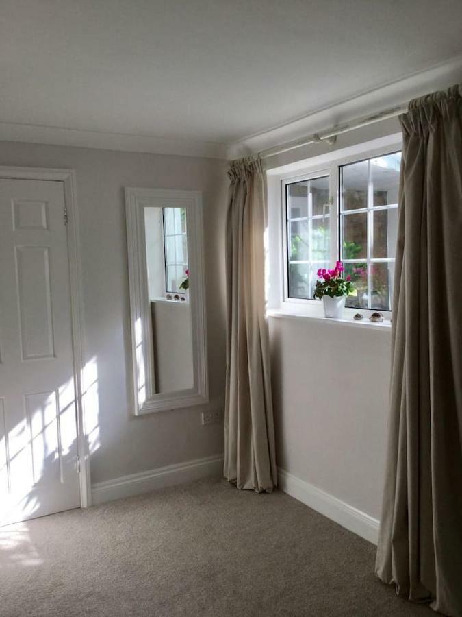Beautiful 1Br Apartment In Historic St Aubin House Exterior foto